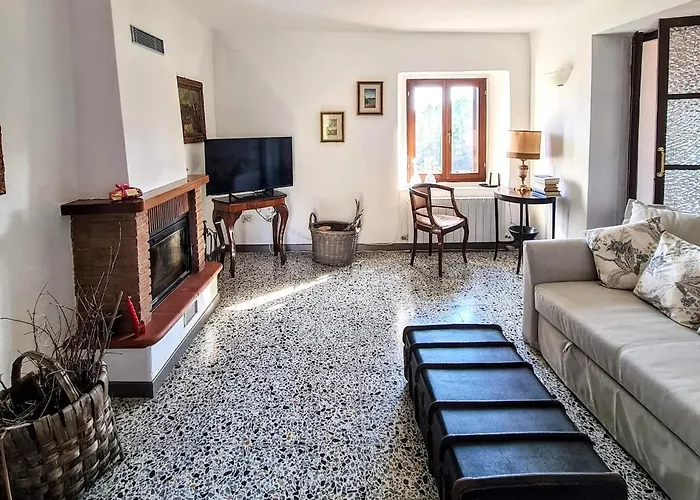 Vineyard With Private Pool, Gym & Games Camporgiano