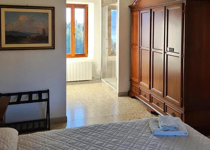 Vineyard With Private Pool, Gym & Games